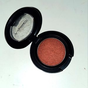 2/10 NWT Mac Malibu Bronze Single eyeshadow